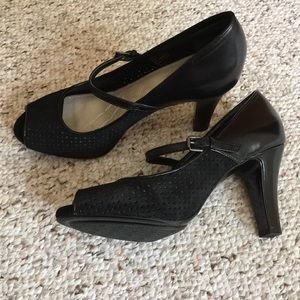 Women’s Shoes